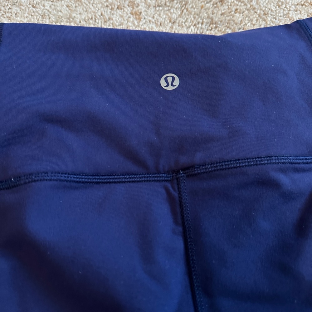 Lululemon Athletics blue cropped leggings
